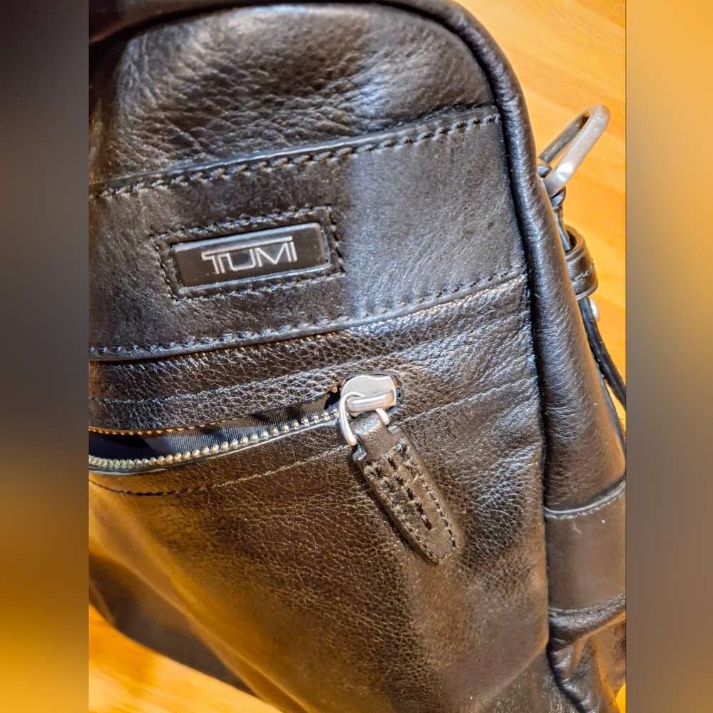 TUMI  Beacon Hill Men's   Lab tab bag / Brifecase Black  Leather Bag OS  TUMI - Picture 2 of 7
